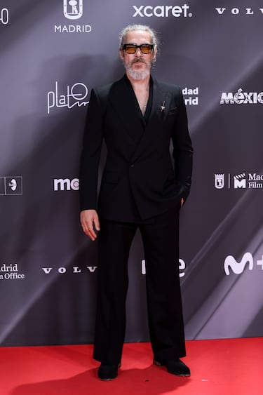 Óscar Jaenada posa en la alfombra roja. 