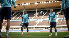 Denmark's players Martin Braithwaite and Mohamed Daramy (L) attend a training session at the Olympic Stadium in Helsinki, Finland, on September 9, 2023 on the eve of the UEFA Euro 2024 football tournament qualifying match against Finland. (Photo by Mads Claus Rasmussen / Ritzau Scanpix / AFP) / Denmark OUT