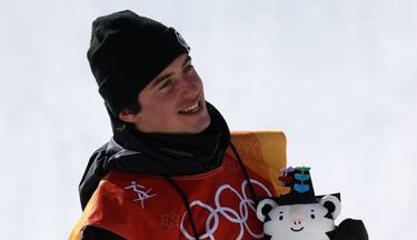 McMorris, de rozar la muerte al bronce olímpico en 11 meses