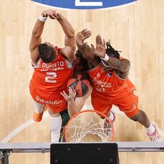 Centenariazo del Valencia en el Martín Carpena