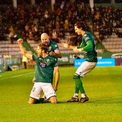 El Racing de Ferrol se aísla del ruido y mira al Tenerife