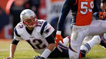 Tom Brady fue durante todo el partido incapaz de mover el ataque de los Patriots por culpa de la presión de la línea defensiva de los Broncos.