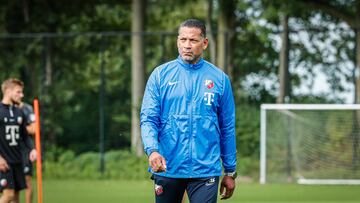Técnico del Utrecht renuncia al cargo tras agredir supuestamente a un jugador