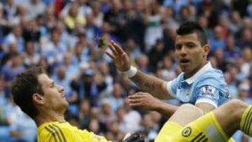 Begovic ya tuvo que jugar por la sanción de Courtois y dejó paradas de mérito.