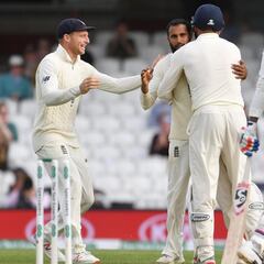 Rashid pulls off Warne-style "ball of the 21st century"