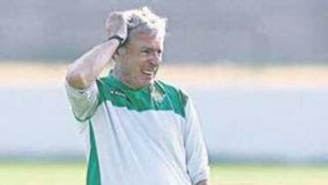 <b>COMPROMISO. </b>Luis Fernández cuenta con el pleno respaldo de Lopera.