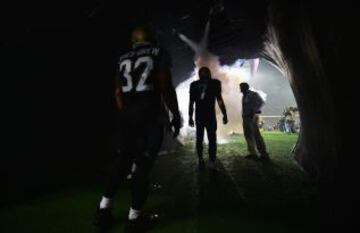 Los jugadores de Jacksonville Jaguars preparados para su partido contra San Francisco 49ers en el estadio de Wembley, Londres.