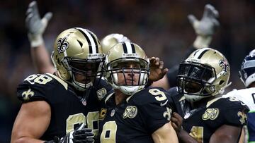 NEW ORLEANS, LA - OCTOBER 30: Drew Brees #9 of the New Orleans Saints reacts with Tim Lelito #68 of the New Orleans Saints after scoring a touchdown in the second quarter against the Seattle Seahawks at the Mercedes-Benz Superdome on October 30, 2016 in New Orleans, Louisiana. Sean Gardner/Getty Images/AFP
== FOR NEWSPAPERS, INTERNET, TELCOS & TELEVISION USE ONLY ==