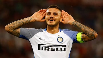 Soccer Football - Serie A - AS Roma vs Inter Milan - Milan, Italy - August 26, 2017 Inter Milan's Mauro Icardi celebrates scoring their first goal REUTERS/Stefano Rellandini TPX IMAGES OF THE DAY