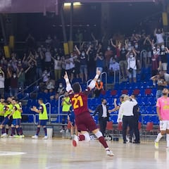El Barça espera en la final y el Valdepeñas aprieta al Levante