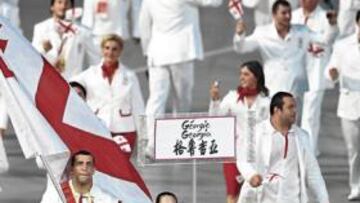 <b>EN EL DESFILE. </b>La delegación de Georgia durante la ceremonia inaugural en el Nido de Pekín.
