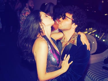 Vinicius Jr hits the beach with friends: the rich and famous on vacation