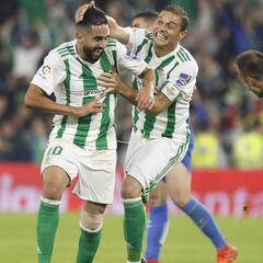 Sanabria y Boudebouz salvan un punto para el Betis