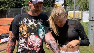 Genie Bouchard conoce al fan que se tatu¨® su cara en el antebrazo