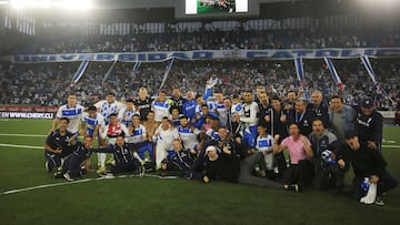 Futbol, Universidad Catolica vs Union La Calera
Fecha 30, Liga de primera 2025.
Los jugadores de Universidad Catolica celebran el triunfo durante un partido de la liga de primera contra Union La Calera disputado en el estadio Claro Arena de Santiago, Chile.
06/12/2025
Jonnathan Oyarzun/Photosport
Football, Universidad Catolica vs Union La Calera
30th turn, 2025 First division league.
Universidad Catolica’s players reacts after winning during first division league match against Union La Calera at the Claro Arena stadium in Santiago, Chile.
06/12/2025
Jonnathan Oyarzun/Photosport