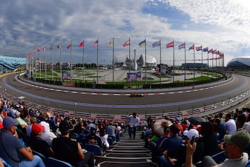 En la pista mandan las curvas, 19 por cada vuelta, algunas muy cerradas. 