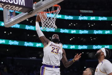 LeBron James (23): Kirby Lee-Imagn Images     TPX IMAGES OF THE DAY