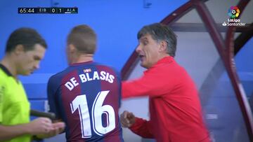 Lío monumental en Ipurua: Mendilibar acabó a empujones con su jugador