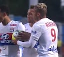 Mariano, Depay recreate Cavani-Neymar penalty spat in Lyon win