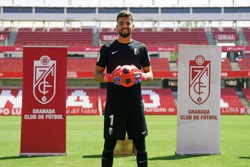 6 Títulos: 1 Liga portuguesa, 1 Copa portuguesa, 2 Copas de la Liga portuguesa, 1 Supercopa portuguesa y 1 Europeo Sub-17.