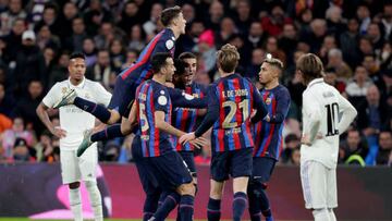 Gavi, Busquets, Kessié, De Jong, Ferran y Raphinha.