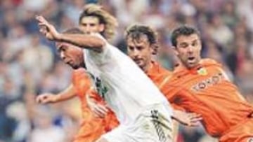 <b>APUROS. </b>Los blancos hacen concesiones en la segunda parte.