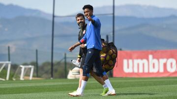 Mojica, en un entrenamiento con el Girona.