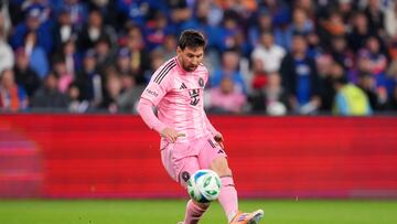 En esta ocasión, el panel de República Fútbol analiza si Lionel Messi renovará su contrato con Inter Miami, mientras algunos de sus compañeros se retiran.