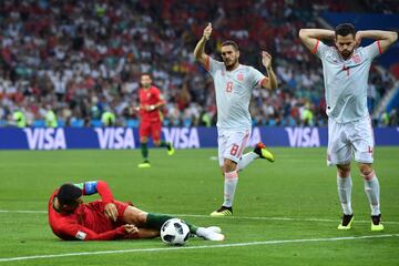 Jugada del penalti de Nacho Fernández a Cristiano Ronaldo.