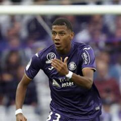 Todibo se hace mediático en Barcelona: su fichaje, cerca