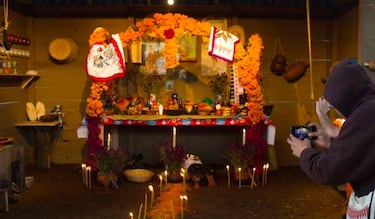 ¿Por qué en México se celebra más Día de Muertos que Halloween?
