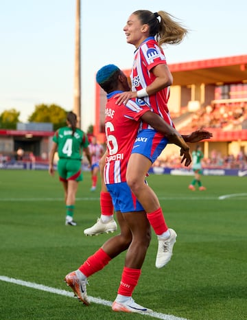 11/09/24 PARTIDO FUTBOL FEMENINO LIGAF
ATLETICO DE MADRID - GRANADA
PRIMER GOL GIO 1-0 ALEGRIA