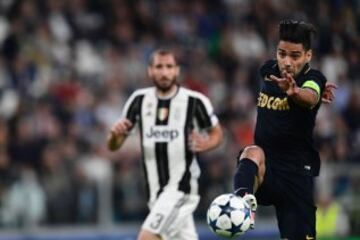 Falcao estuvo los 90 minutos en cancha en la derrota del Mónaco ante Juventus en Turín que los dejó afuera de la Champions League. El colombiano fue bien referenciado por los centrales italianos Chiellini y Bonucci y cuando tuvo opciones de gol apareció Buffon.