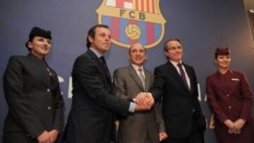 Sandro Rosell present&oacute; esta ma&ntilde;ana junto al director ejecutivo de Qatar Airways el acuerdo. El Bar&ccedil;a lucir&aacute; s&oacute;lo el nombre de la compa&ntilde;&iacute;a a&eacute;rea en el frontal de la camiseta.