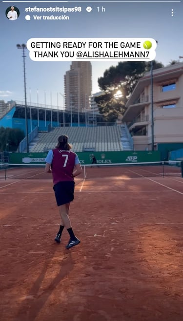 El gesto de Alisha Lehmann con el que sigue el juego a Tsitsipas