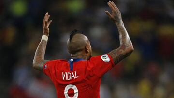 Leyenda de Colombia: "Arturo Vidal es mi jugador favorito de Chile"