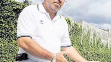 <b>EL LEÓN, EN SU GUARIDA. </b>Pacuco sabe cómo sacarle partido al Tenisca en el campo de Mirca.