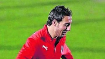 <b>CON GANAS. </b>Cazorla quiere acabar con la mala racha amarilla.