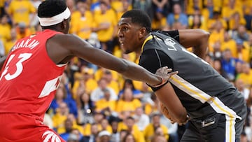 Altas y bajas en la pintura de los Warriors: Bell se va, Looney sigue