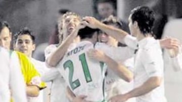 <b>SIN PROBLEMAS. </b>El Racing no tuvo problemas para vencer a China.