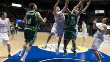 <b>BUEN DEBUT. </b>Fitch (23) fue el mejor de Unicaja, pero no bastó.