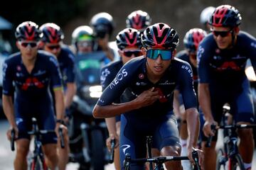 Egan Bernal, Richard Carapaz, Andrey Amador, Jonathan Castroviejo, Michal Kwiatkowski, Luke Rowe, Pavel Sivakov y Dylan van Baarle entrenan para el Tour de Francia 2020.