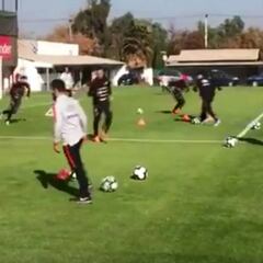 Pase y remate: el ejercicio que mostró la Roja en su nueva práctica