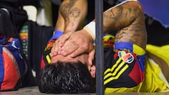 Víctor Dávila sufre aparatosa lesión y sale entre lágrimas