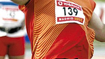 <B>DIECISIETE TRIUNFOS.</B> El leonés Manuel Martínez ha vencido en 17 ocasiones consecutivas en peso.