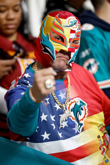 Ambientazo en las gradas del Bernabéu.