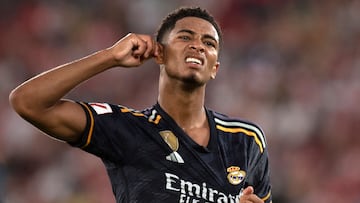 Real Madrid's English midfielder #5 Jude Bellingham celebrates scoring his second goal during the Spanish Liga football match between UD Almeria and Real Madrid CF at the Municipal Stadium of the Mediterranean Games in Almeria on August 19, 2023. (Photo by JORGE GUERRERO / AFP)