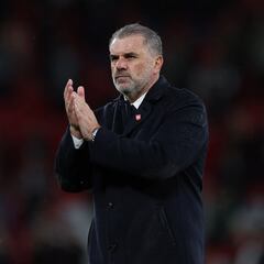 Postecoglou domina al Manchester United