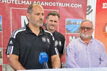 Aalva Ballesta, Capi y el alcalde de Alhaurín de la Torre Joaqu
in Villanova.