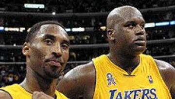 Deportistas de élite, como Shaq, contestan a e-mails de soldados desplazados a Iraq.